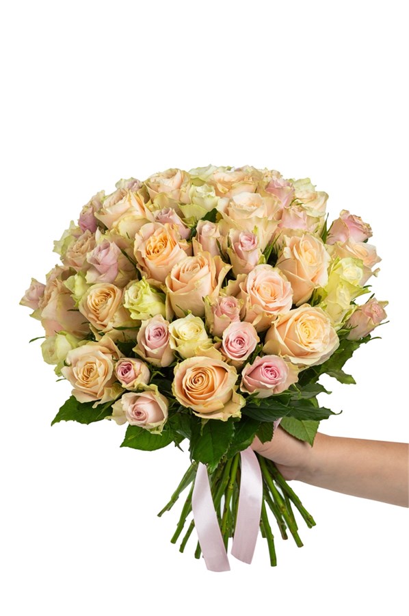 Букет  нежный микс из 51 розы (Кения) с лентой 2456_8B201