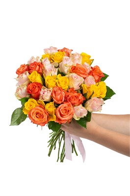 Букет из 35 роз Кения 40 см с лентой 2454_BEA90