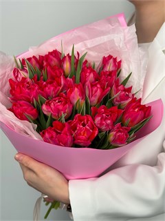 Букет из 35 пионовидных тюльпанов (Флэш Поинт) в оформлении 5998