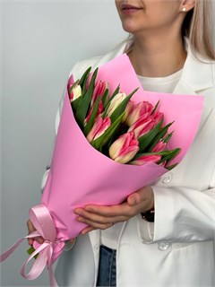 Букет из 15 тюльпанов розовых в оформлении 5984