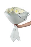 Букет из 15 белых одноголовых хризантем (Магнум) В оформлении 2447_D3D32